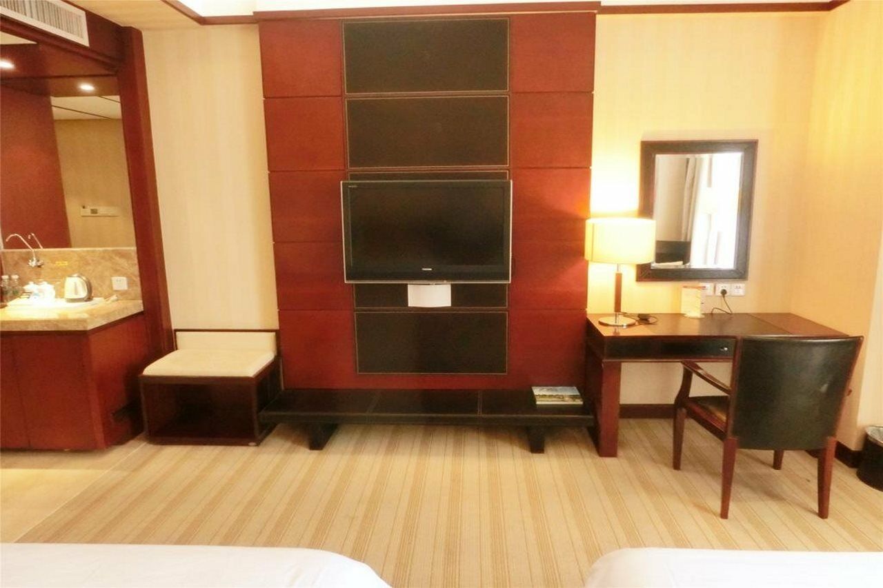 Hotel Guangzhou Baiyun International Convention Center Zewnętrze zdjęcie