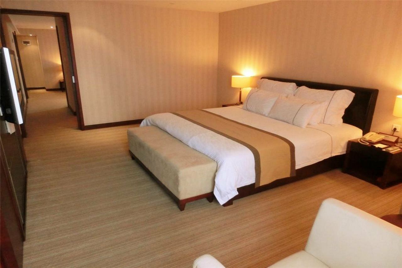 Hotel Guangzhou Baiyun International Convention Center Zewnętrze zdjęcie